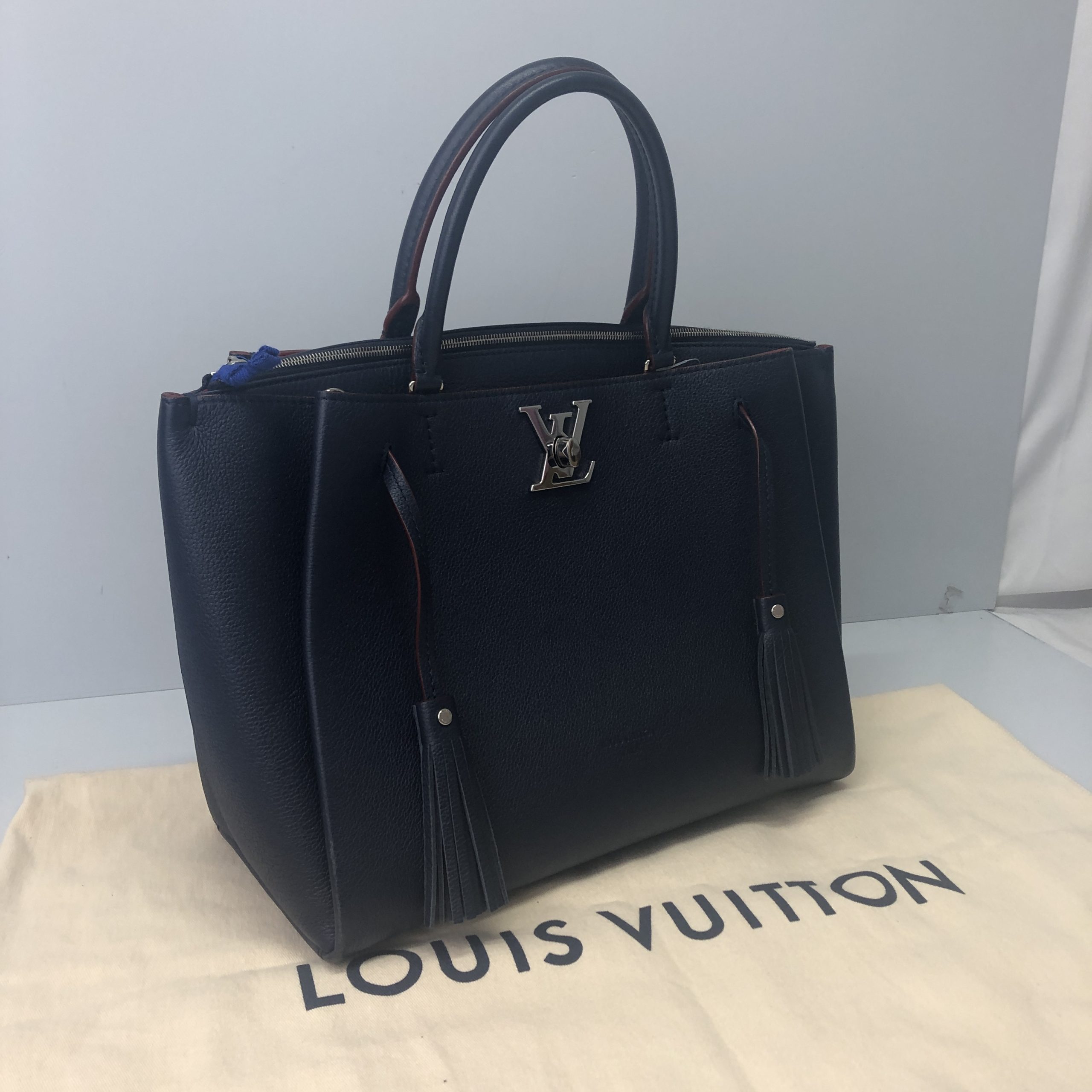 You are currently viewing Louis Vuitton