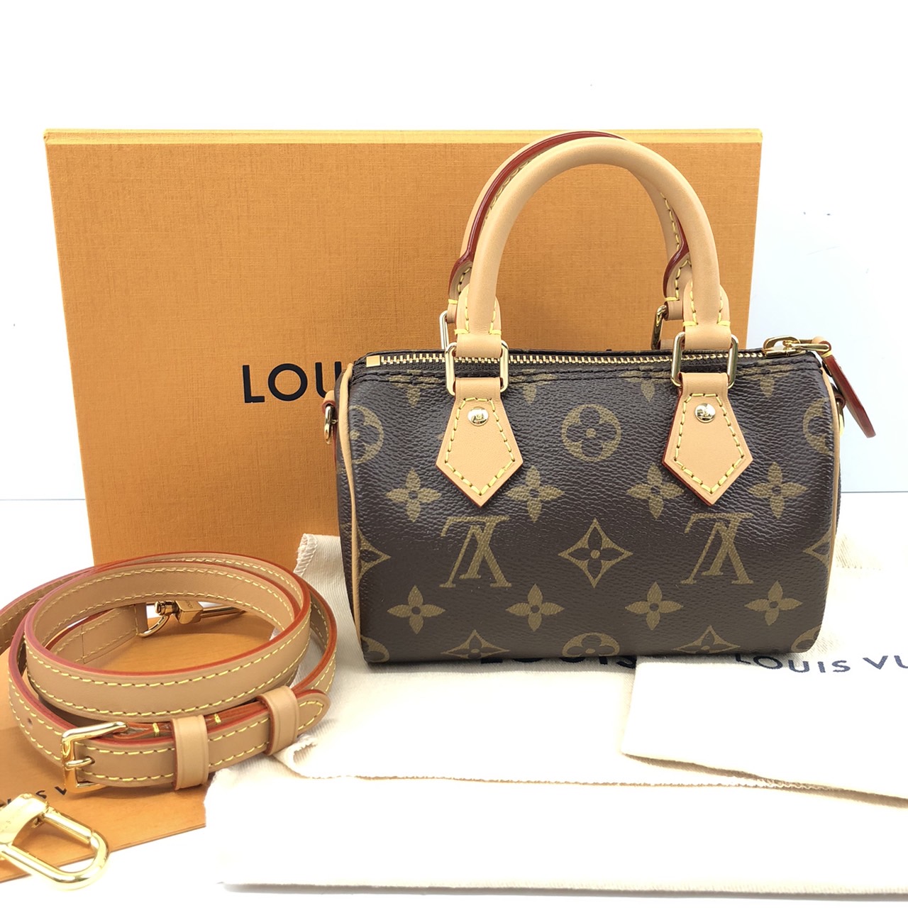 You are currently viewing Louis Vuitton