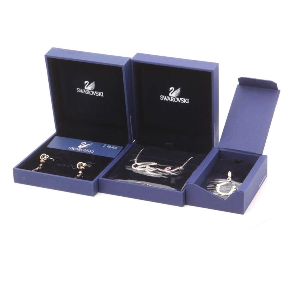 History Of SWAROVSKI Kochira Hompo history-of-swarovski-kochira-hompo